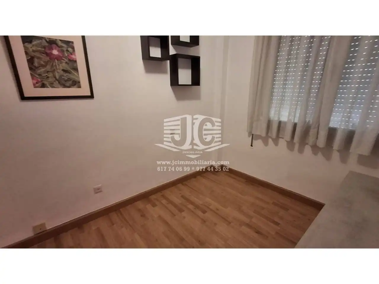 Habitación de Piso de alquiler en Tortosa con Aire acondicionado, Parquet y Terraza
