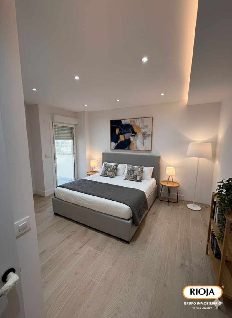 Bedroom of Flat for sale in Vitoria - Gasteiz  with Heating, Terrace and Storage room