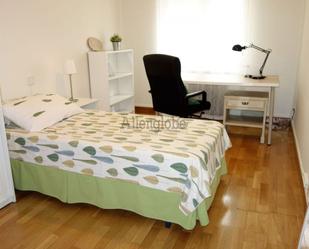 Dormitori de Pis de lloguer en Oviedo 
