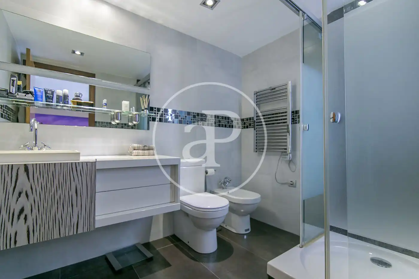 Baño de Piso en venta en Sant Just Desvern con Aire acondicionado, Calefacción y Terraza