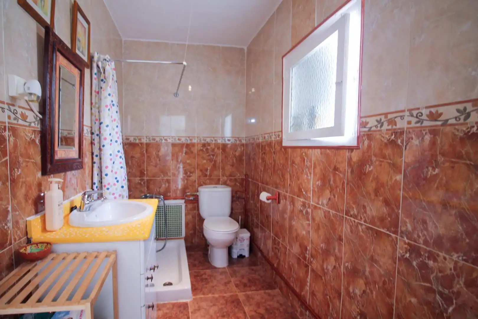Bathroom of Houses for sale in Crevillent  with Private garden, Terrace and Storage room