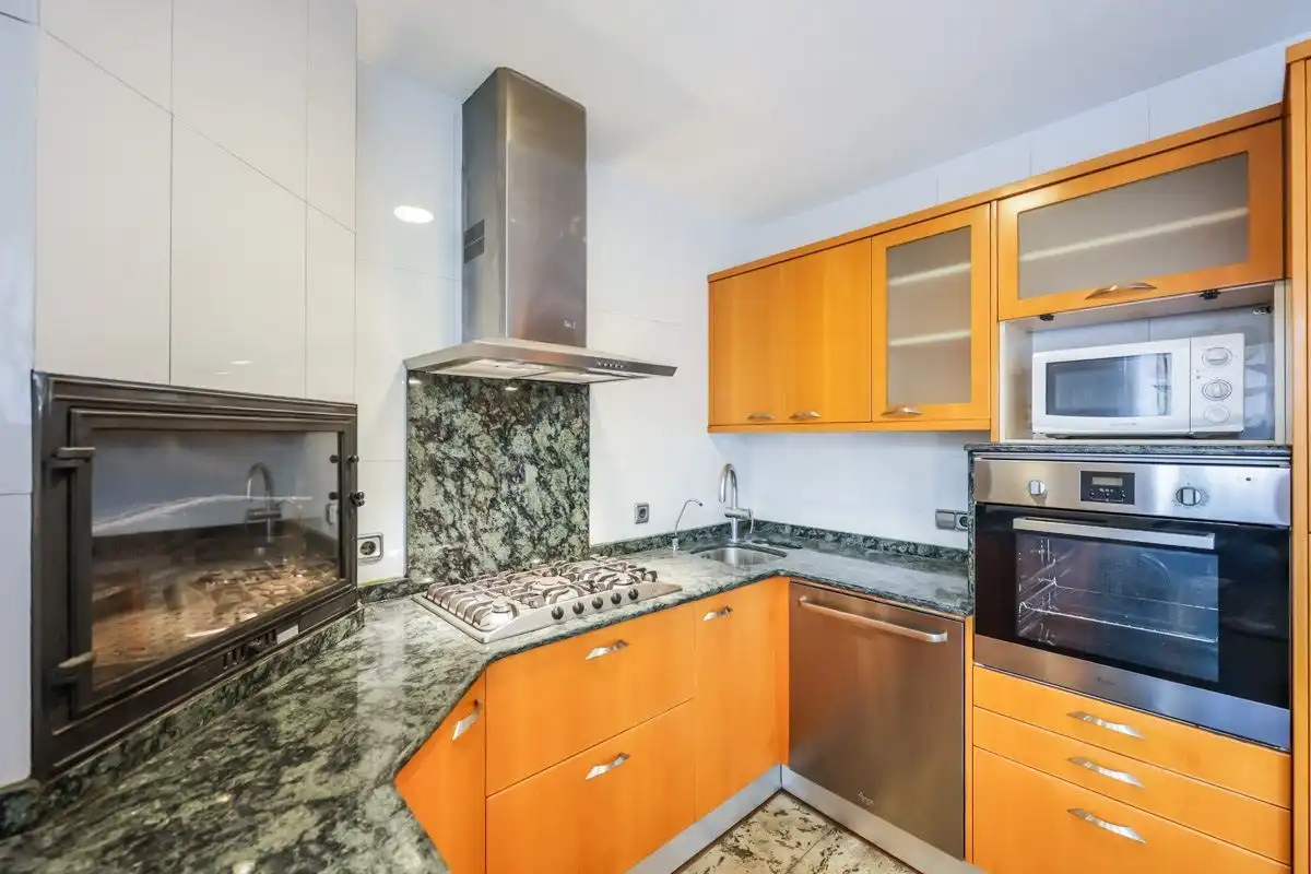 Kitchen of Houses for sale in Sabadell  with Air Conditioner, Heating and Terrace
