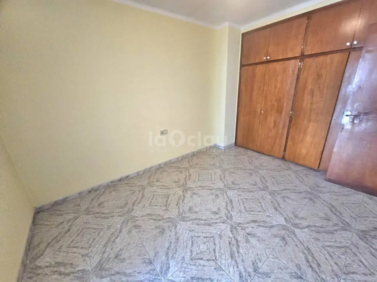 Habitación de Casa adosada en venta en Tona con Calefacción y Terraza
