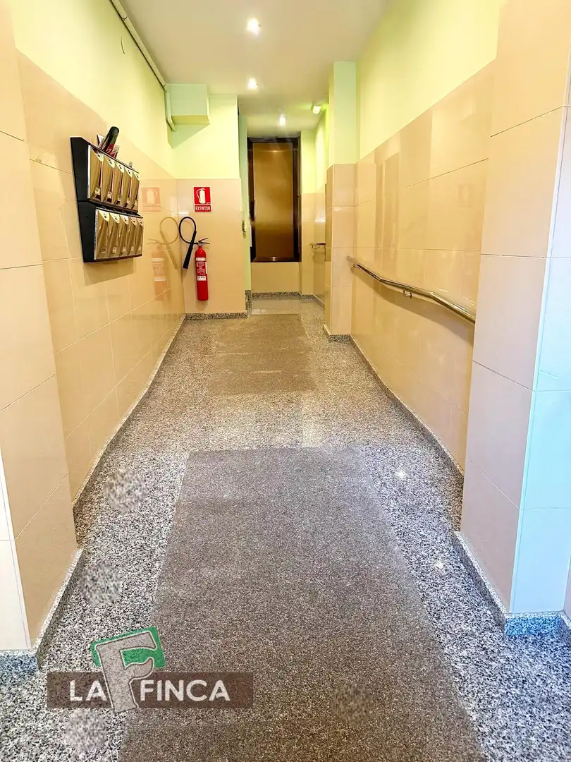 Piso en venta en Oviedo  con Calefacción y Trastero