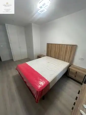 Habitación de Piso de alquiler en Elche / Elx con Aire acondicionado, Piscina y Amueblado