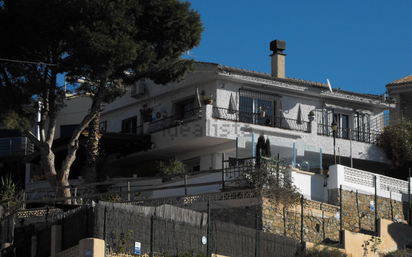 Vista exterior de Casa o xalet en venda en Cartagena amb Aire condicionat, Terrassa i Piscina