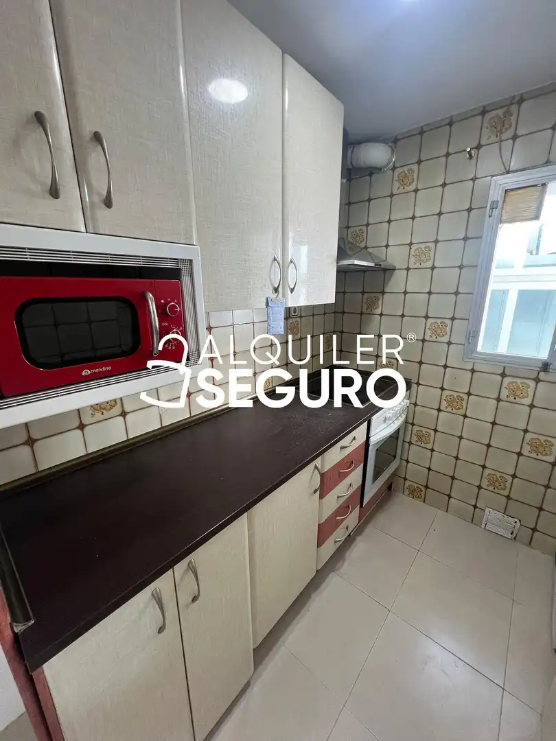 Cocina de Piso de alquiler en Madrid con Aire acondicionado y Calefacción