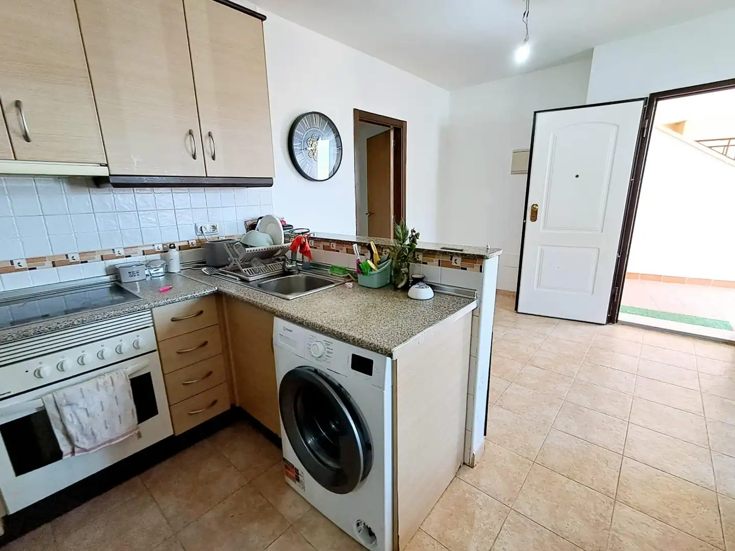 Cuina de Apartament en venda en Águilas amb Jardí privat i Piscina comunitària