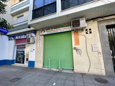 Local comercial en venta en de Sierra Nevada 58