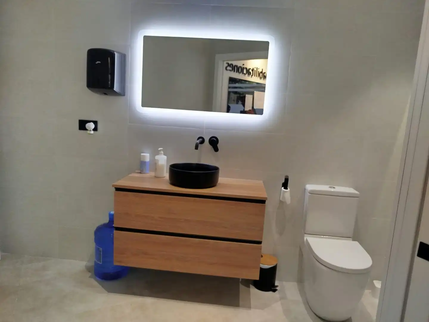 Bathroom of Office for sale in Cádiz