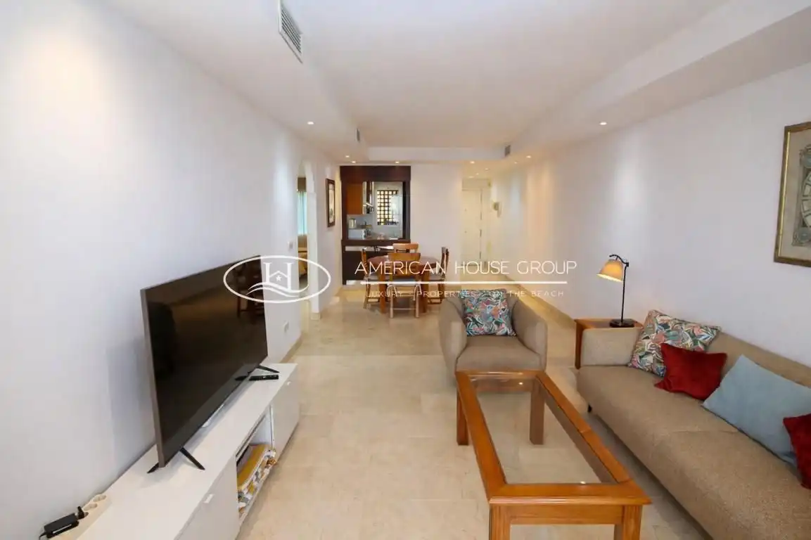 Sala d'estar de Apartament en venda en Marbella amb Terrassa, Traster i Moblat