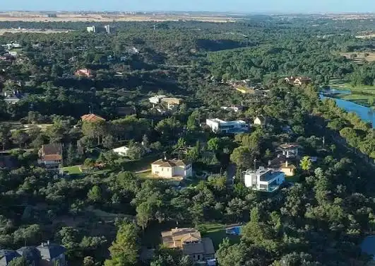 Chalet con piscina en venta en El Bosque, imagen 3