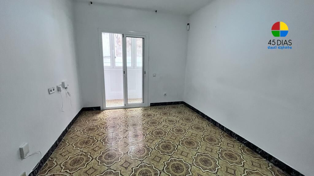 Pis de lloguer en L'Hospitalet de Llobregat amb Terrassa