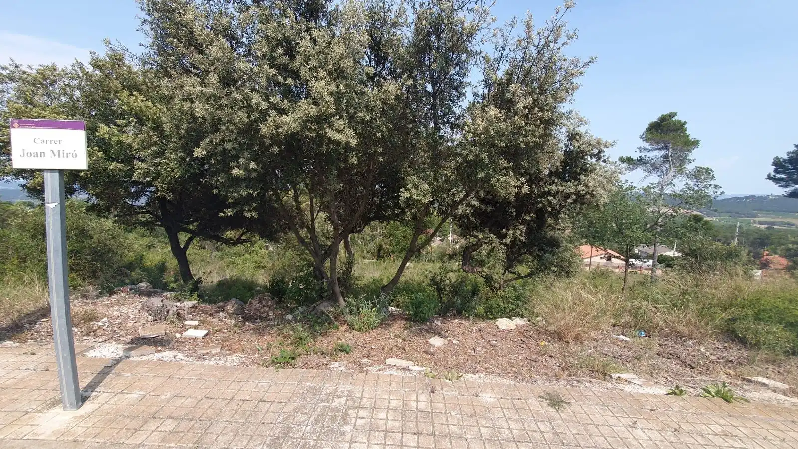 Terrenys i solars en venda a Joan Miró 556, imagen 2