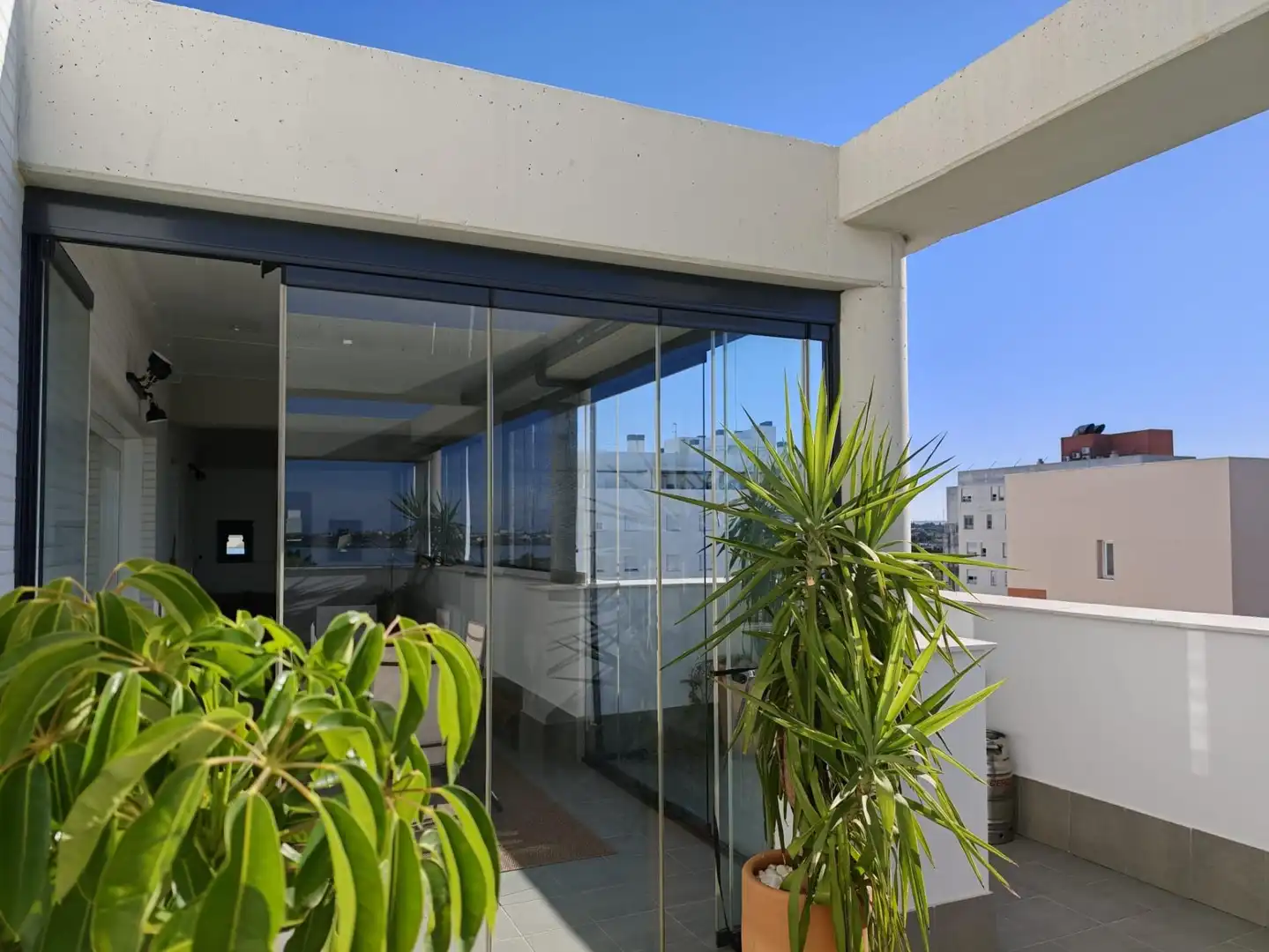 Attique avec piscine à louer à Casines, imagen 26