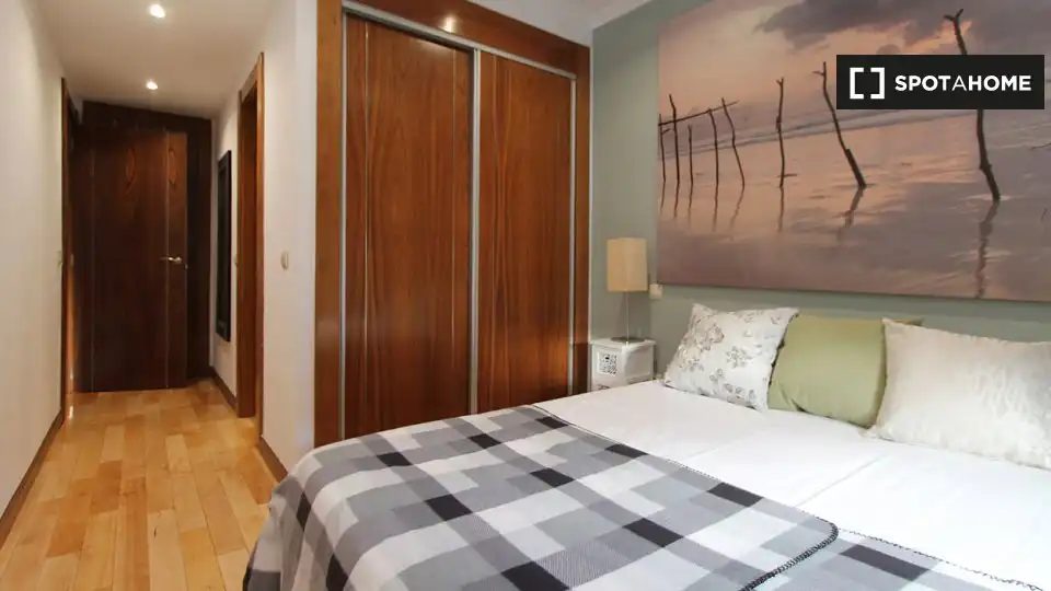 Flat for rent in Adelfas