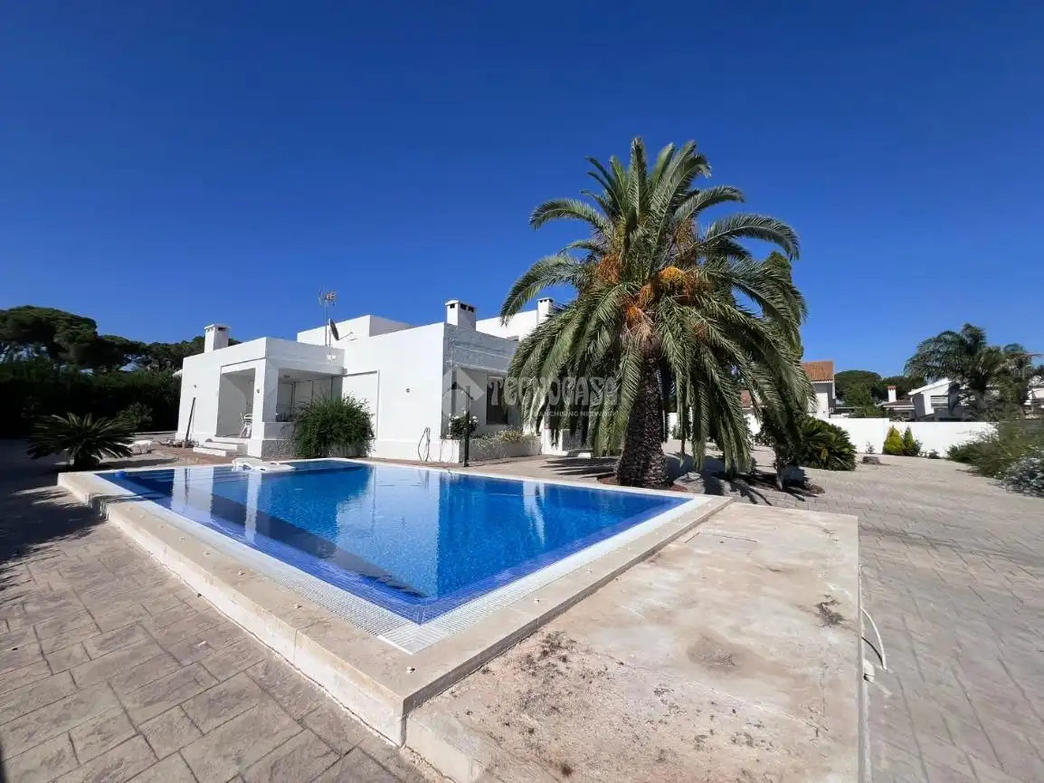 Exterior view of Houses for sale in Aljaraque  with Air Conditioner, Heating and Private garden