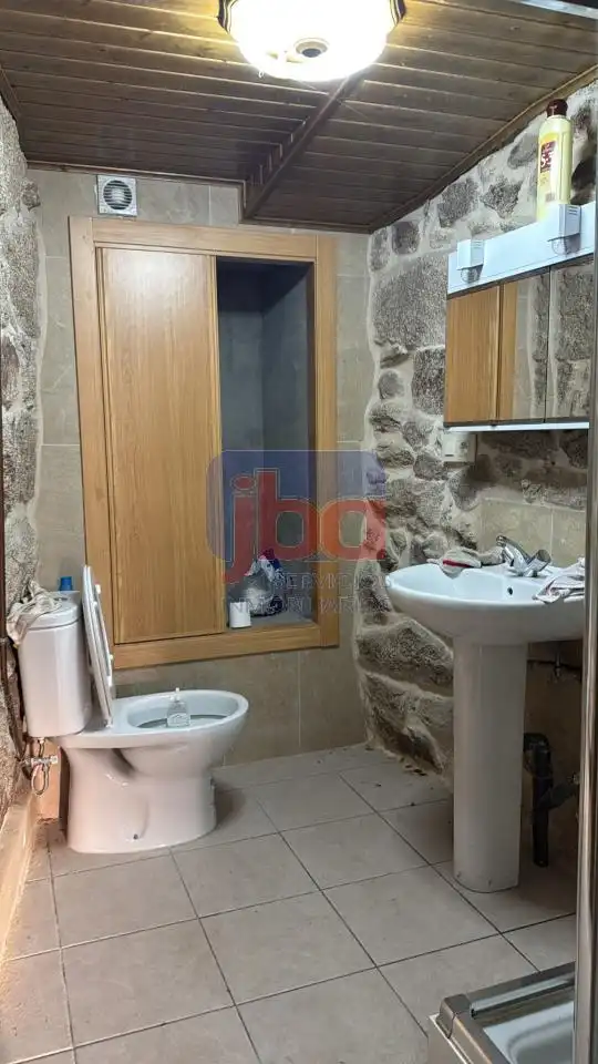 Bany de Casa o xalet en venda en Vilar de Santos amb Calefacció i Jardí privat