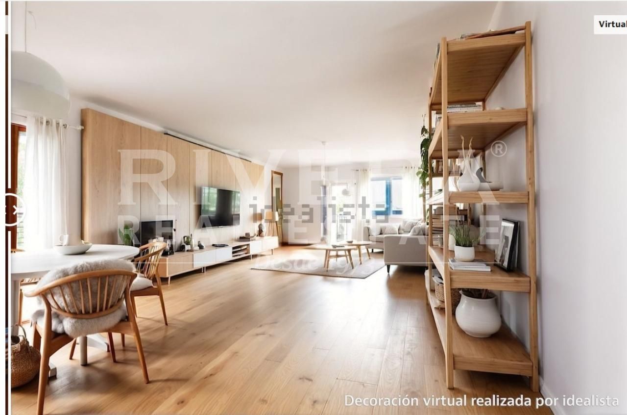 Sala d'estar de Pis en venda en Vigo  amb Calefacció, Parquet i Terrassa