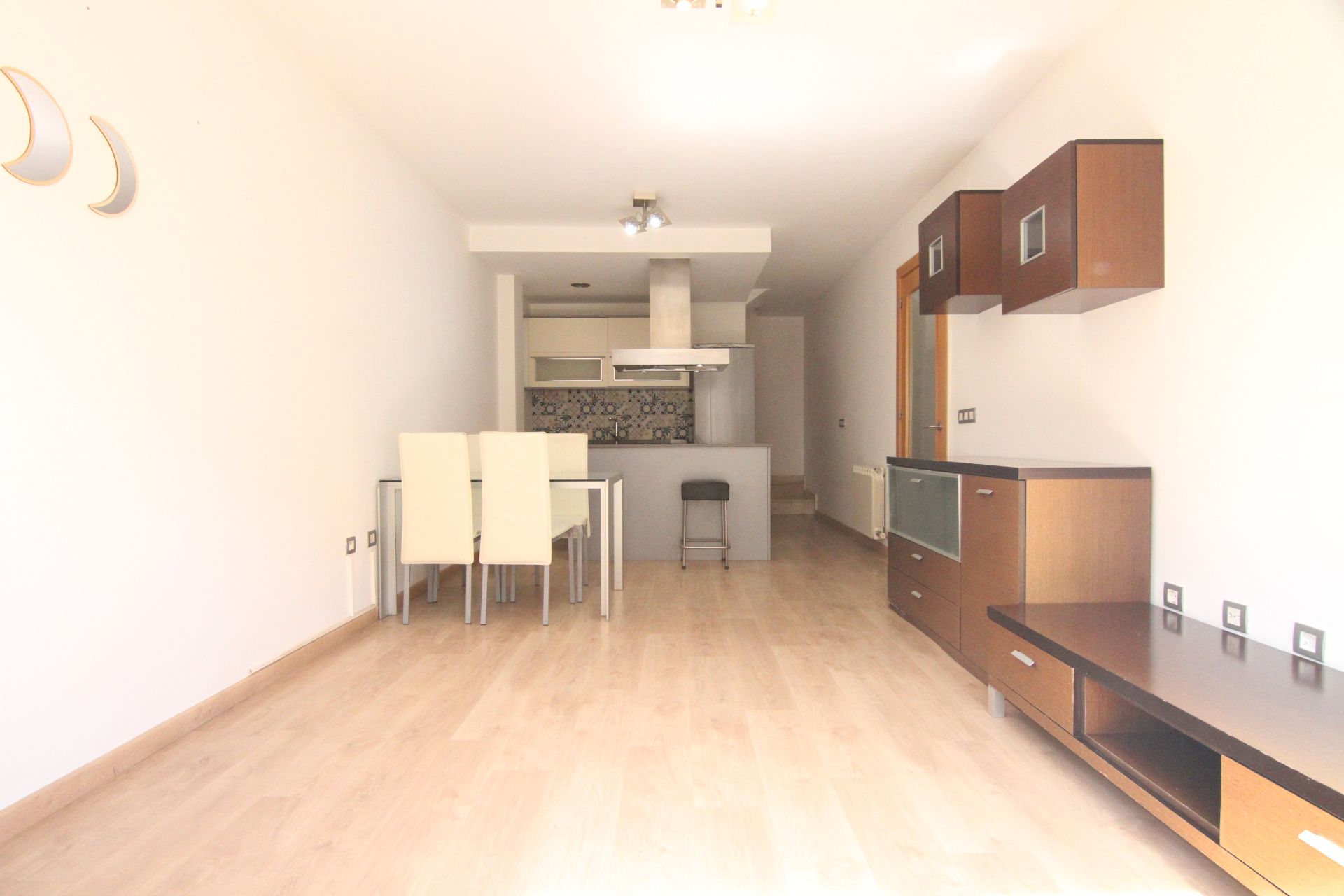Cuina de Dúplex en venda en Olesa de Montserrat amb Calefacció, Parquet i Terrassa