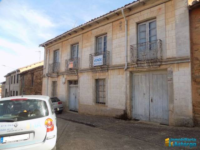 Casa-chalet en Venta en Calle el Pontón en Val de San Lorenzo