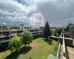 Vista exterior de Dúplex en venda en Burgos Capital amb Calefacció, Terrassa i Traster