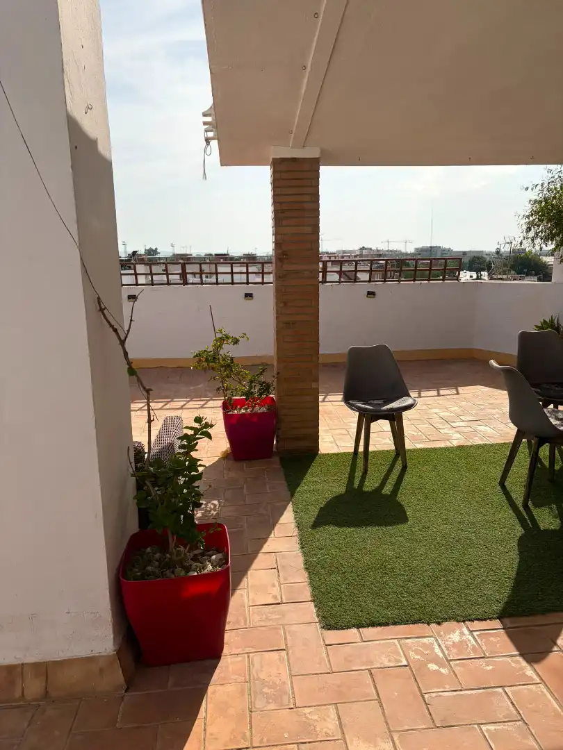 Terrassa de Dúplex en venda en La Rinconada amb Terrassa