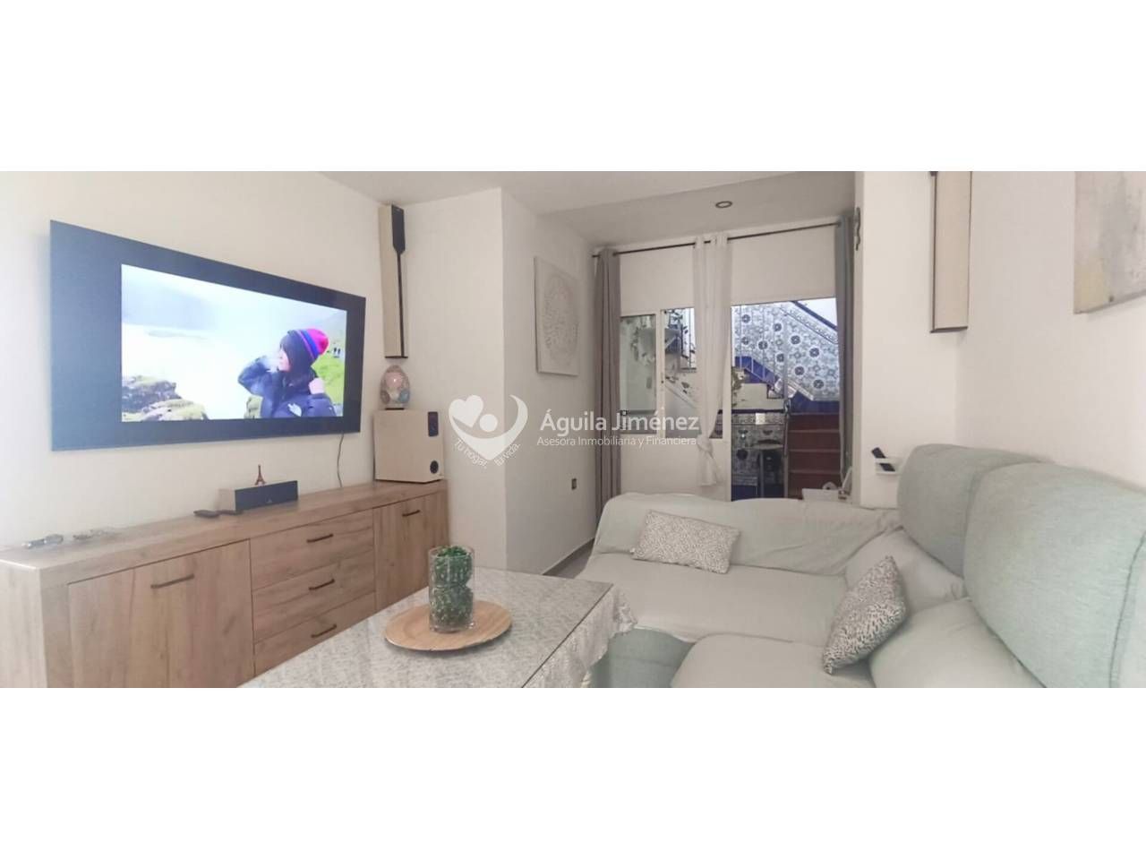 Sala d'estar de Casa o xalet en venda en Alcalá de Guadaira amb Aire condicionat, Calefacció i Terrassa