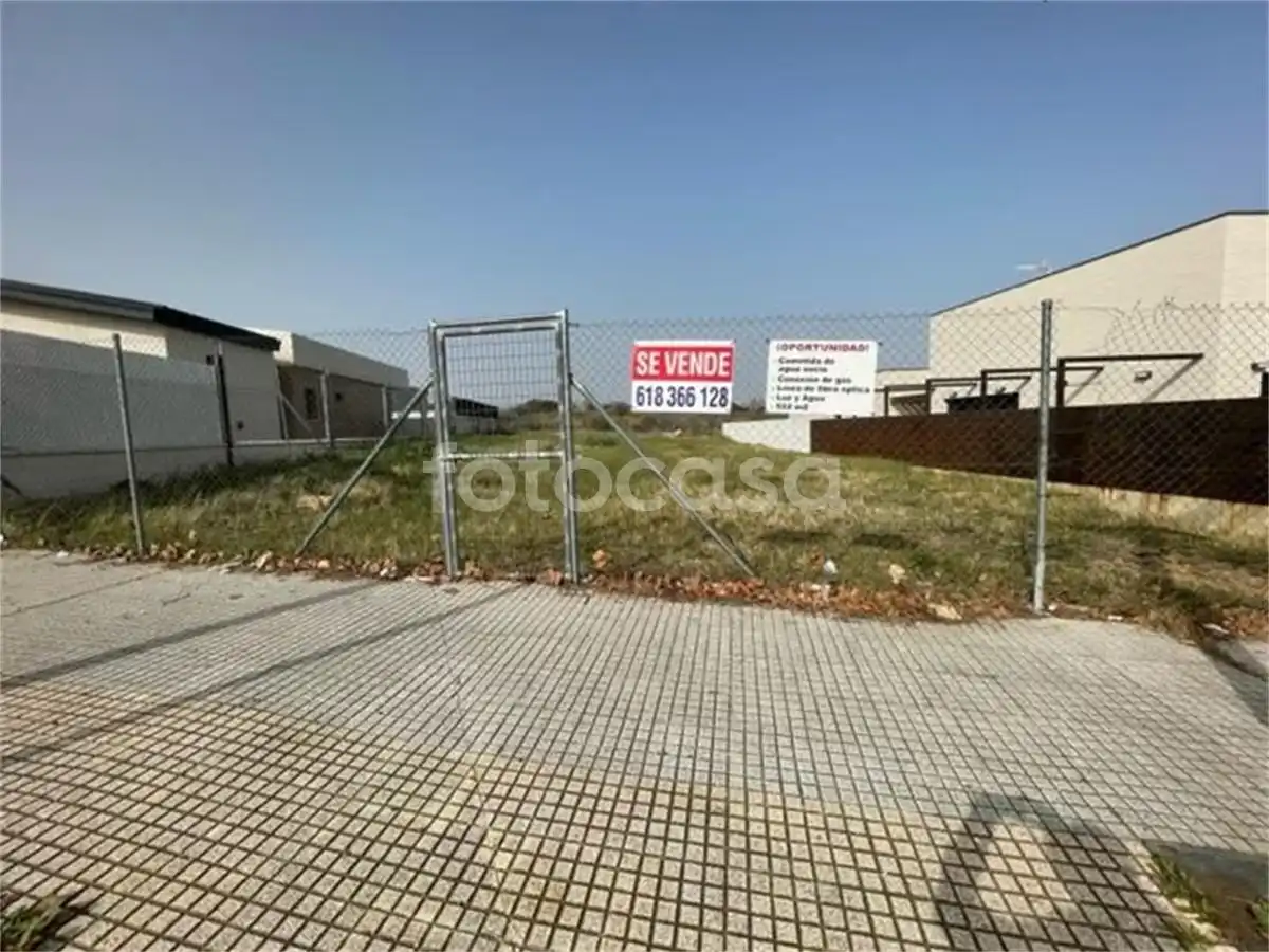 Terreni e lotti in vendita a Avda. Juan carlos Rodriguez Ibarra 28, imagen 3