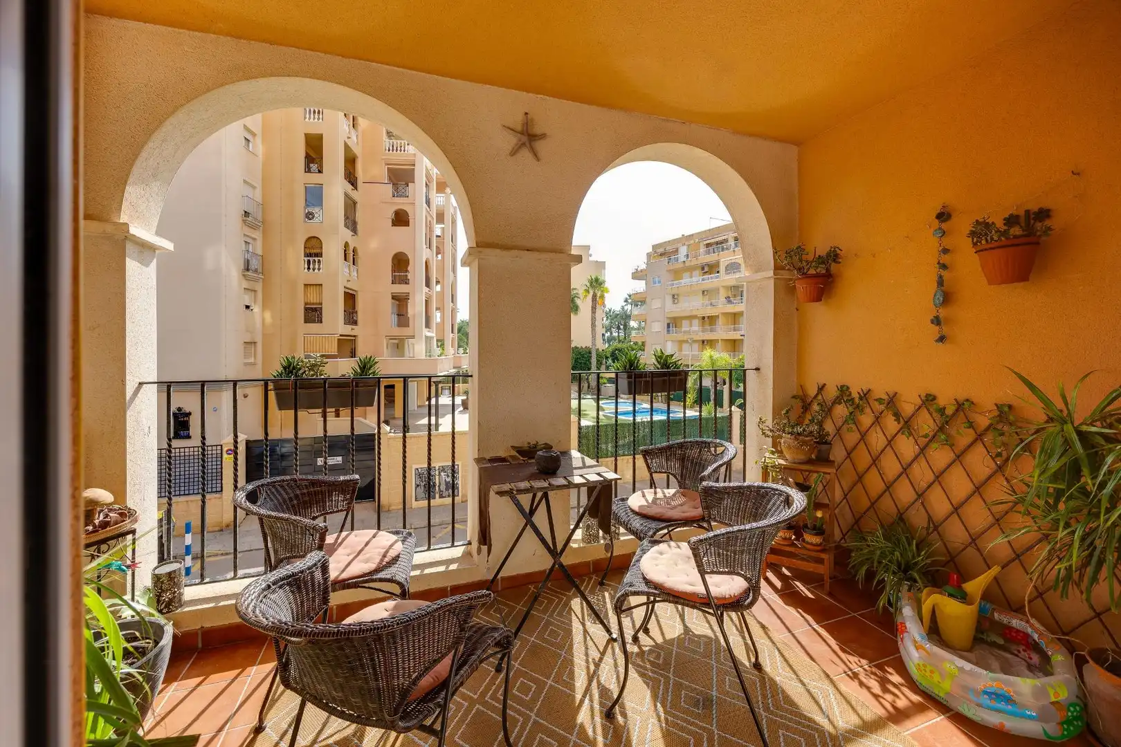 Appartamento con piscina in vendita a Playa de los Locos, imagen 2