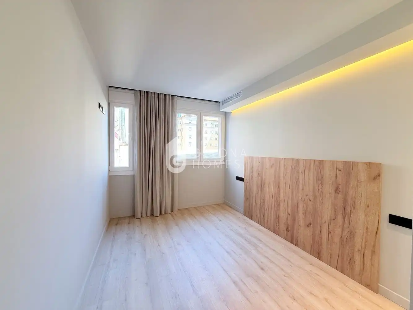 Schlafzimmer von Wohnungen zur Miete in Girona mit Klimaanlage, Terrasse und Möbliert