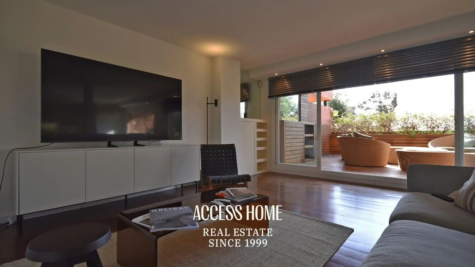 Living room of Duplex for sale in Sant Vicenç de Montalt  with Air Conditioner, Heating and Private garden