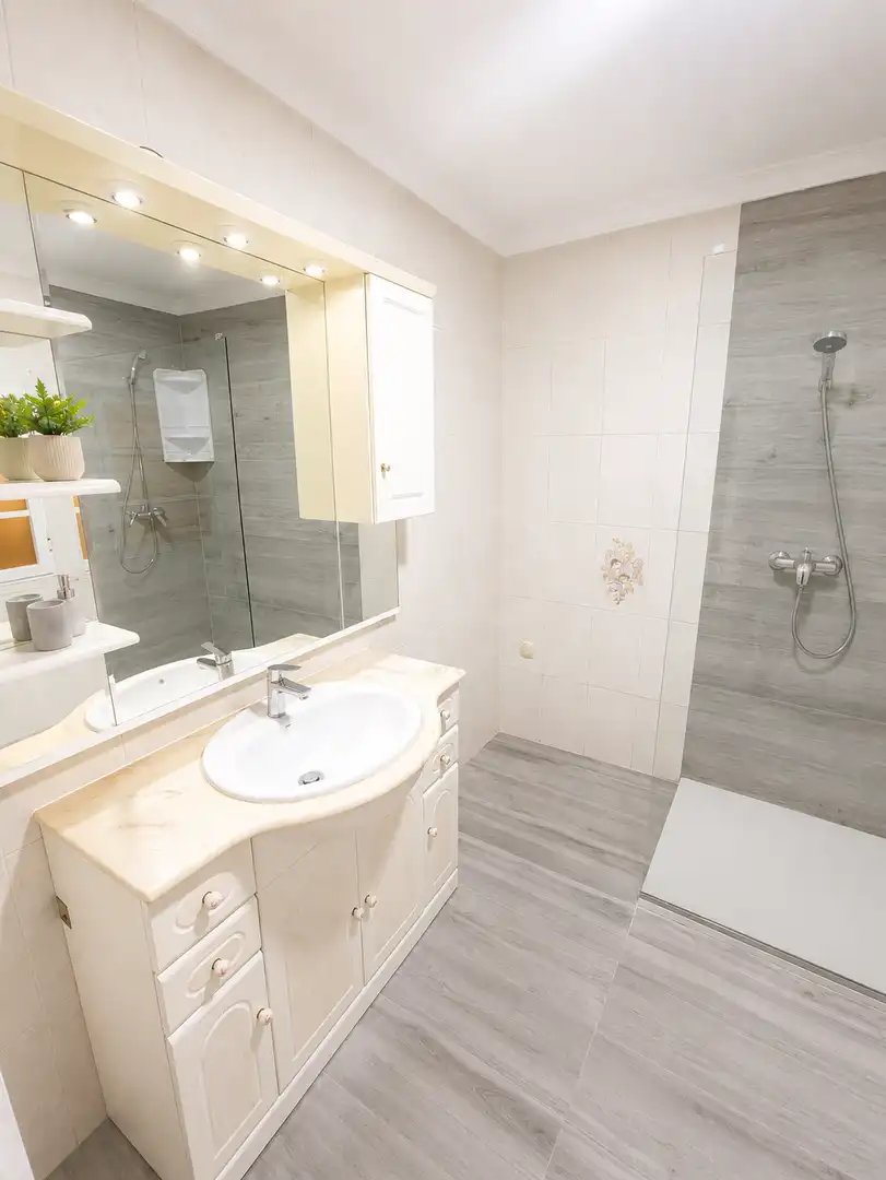 Badezimmer von Wohnung zur Miete in Alcantarilla mit Terrasse