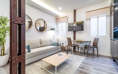 Living room of Flat for sale in  Madrid Capital