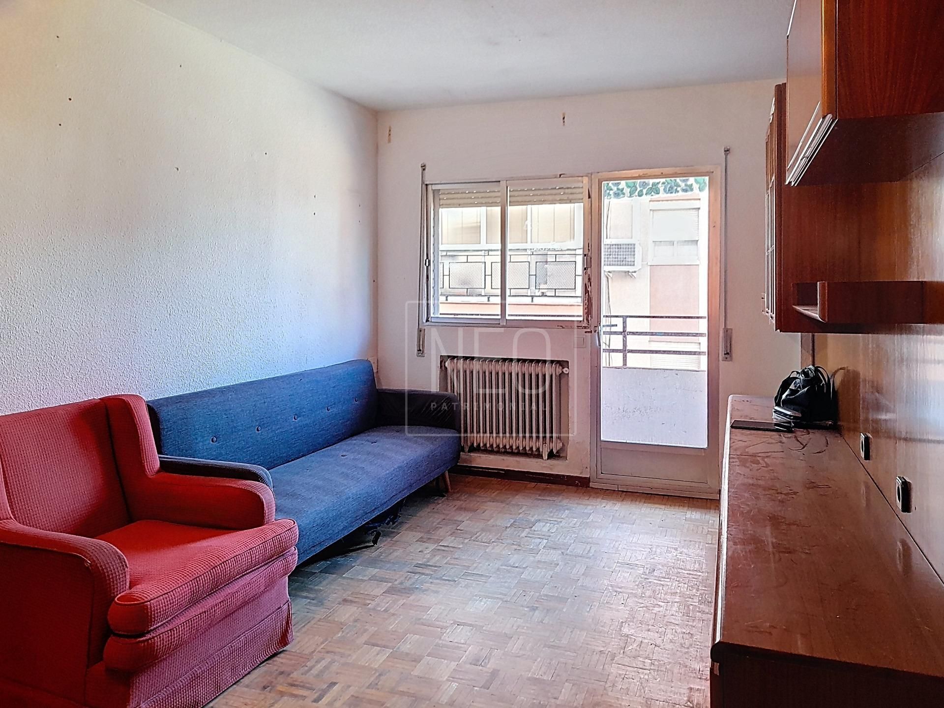 Bedroom of Flat for sale in  Madrid Capital  with Heating, Parquet flooring and Terrace