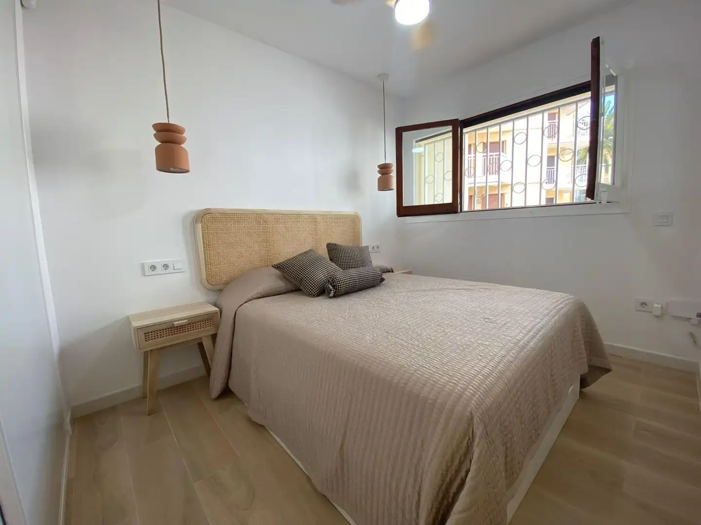 Appartement compact avec terrasse à vendre à Avinguda de la Diputació, imagen 21