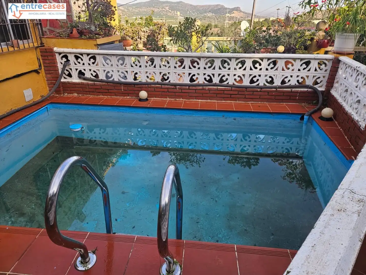 Piscina de Casa o xalet en venda en Sagunto / Sagunt amb Terrassa, Traster i Piscina