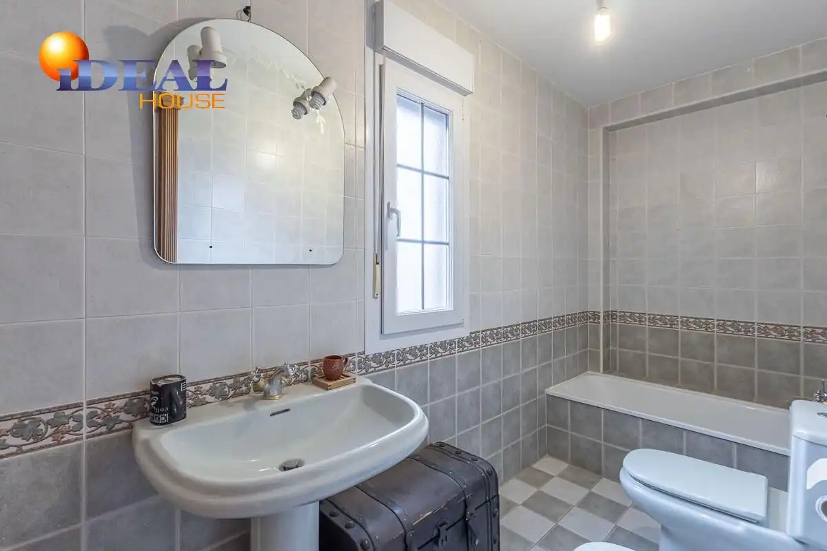Detached house with terrace for sale in Calle Calle Sauce, imagen 16