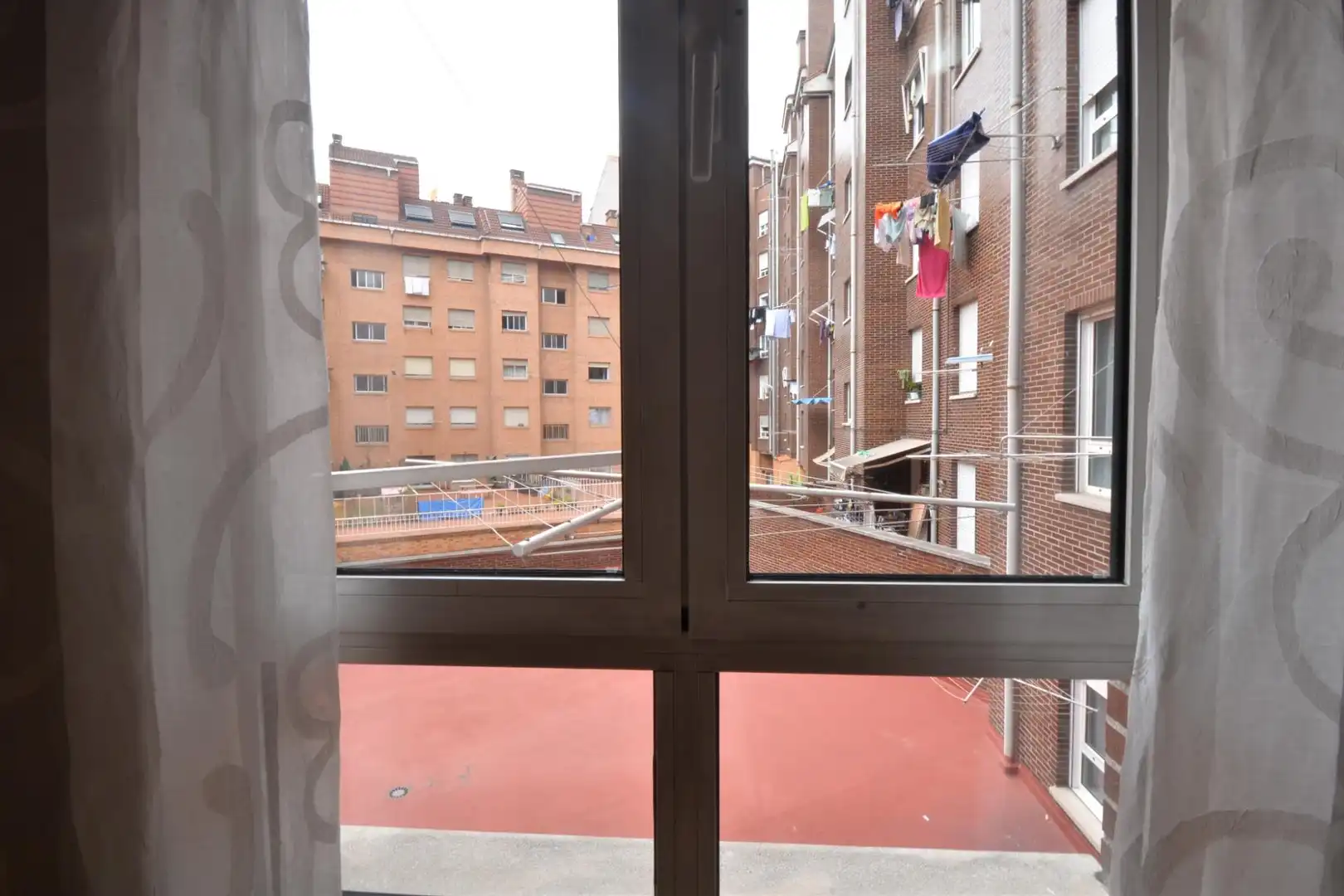 Terraza de Piso en venta en Oviedo  con Calefacción y Trastero