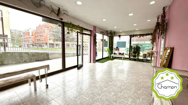 Local comercial en Venta en Txorierri - Ondiz - Udondo