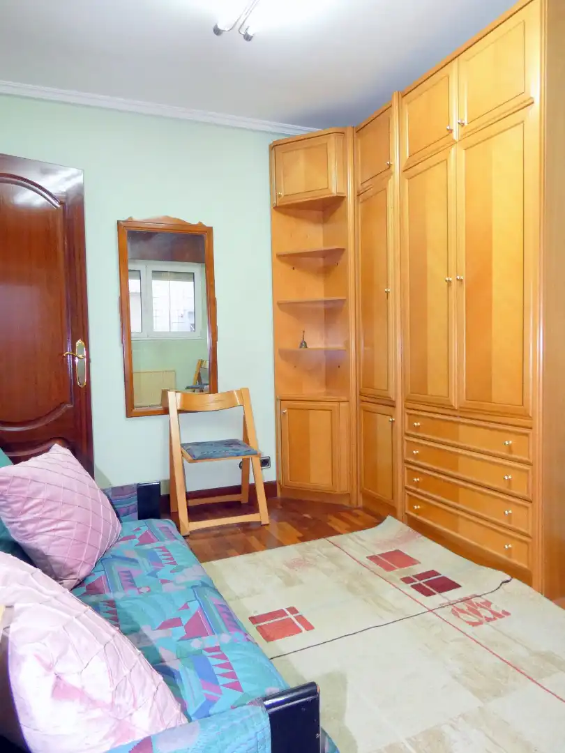 Flat for sale in Karmelo Kalea, Santutxu - Basarrate