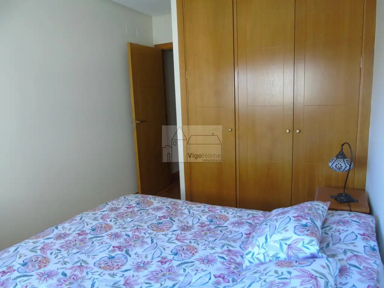 Bedroom of Flat for rent in Vigo   with Heating, Swimming Pool and Furnished