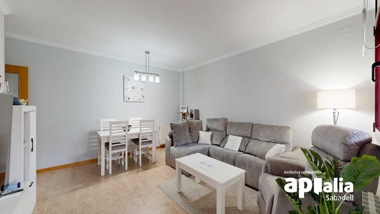 Wohnzimmer von Wohnung zum Verkauf in Sabadell mit Klimaanlage, Heizung und Balkon