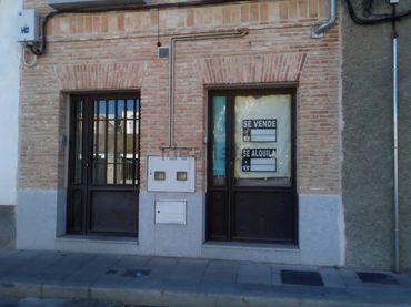 Local comercial en venda a Calle de los Cardeñas