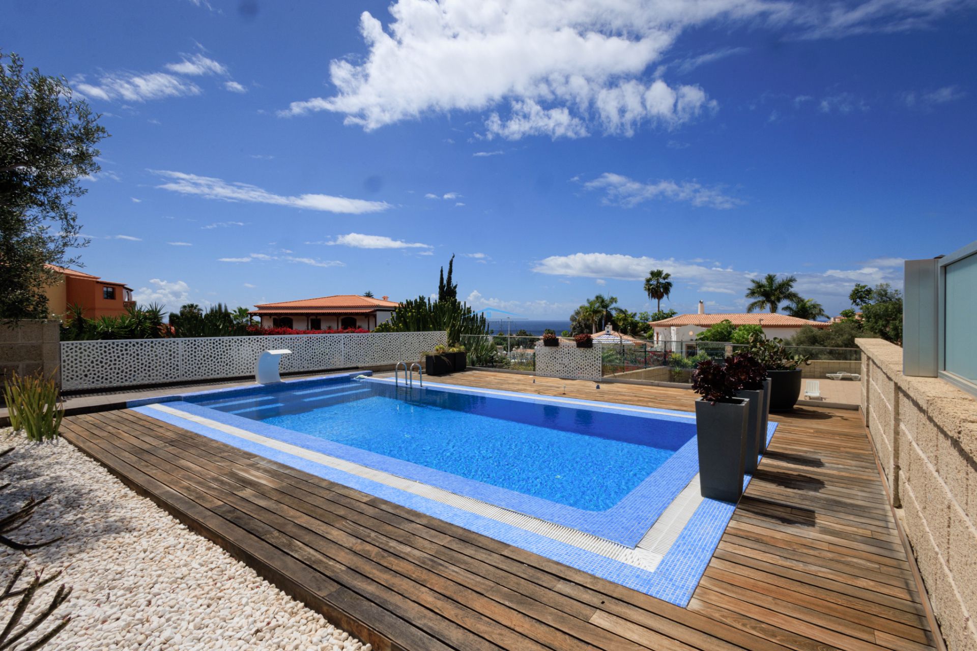 Piscina de Casa o xalet en venda en Adeje amb Aire condicionat, Jardí privat i Terrassa