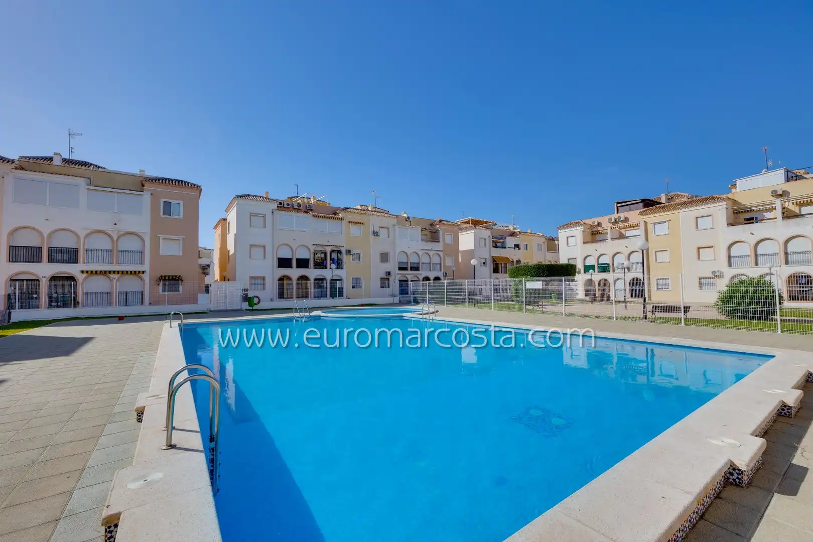 Apartamento con piscina en venta en Calle Ramon Rubial, imagen 26