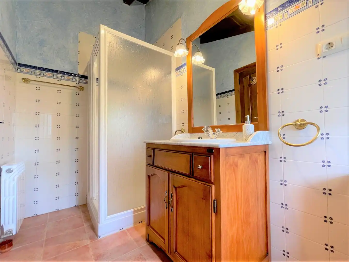 Badezimmer von Country house zum Verkauf in Villarcayo de Merindad de Castilla la Vieja mit Terrasse, Möbliert und Balkon