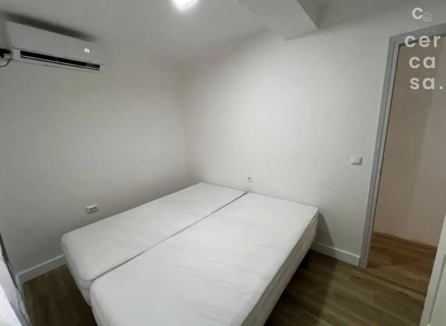 Habitación de Piso en venta en Valencia con Aire acondicionado y Balcón