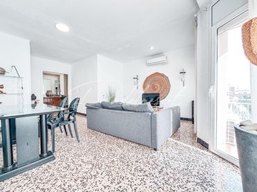 Flat with lift for sale in Calle de Narcís Monturiol 4