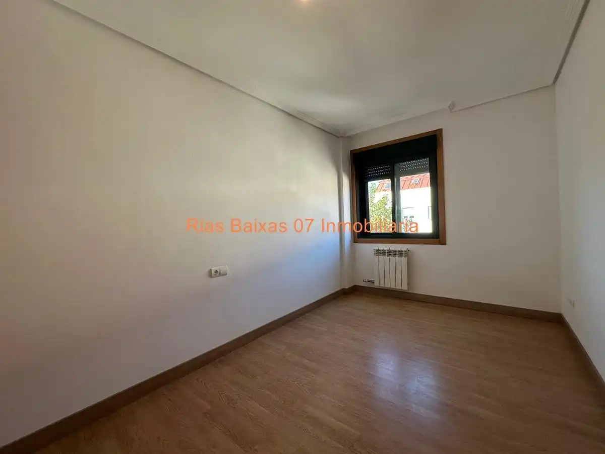 Piso en venta en Vigo  con Calefacción y Balcón